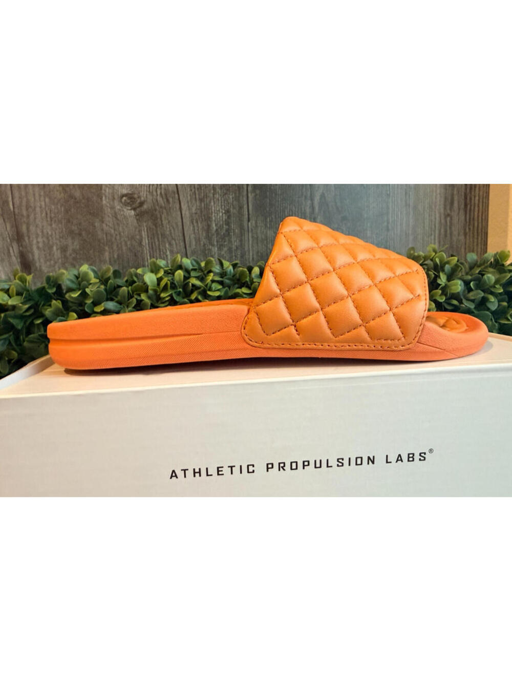 APL Women's Lusso Terracotta Quilted Nappa Leather Slides EU 37  US 7